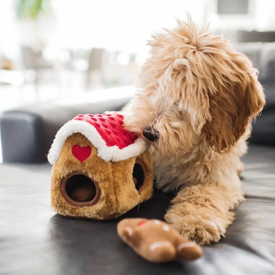ZippyPaws Holiday Gingerbread House